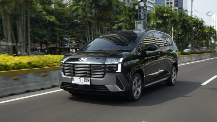 Hyundai_Stargazer_MPV_Yang_Bikin_Perjalanan_Keluarga_Lebih_Aman_di_Setiap_Rute_3_mbahpedia